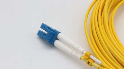 光纖跳線和光纖尾纖的異同點
